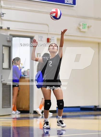 Thumbnail 1 in Baldwin Park @ Charter Oak photogallery.