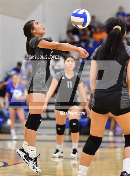 Thumbnail 3 in Baldwin Park @ Charter Oak photogallery.