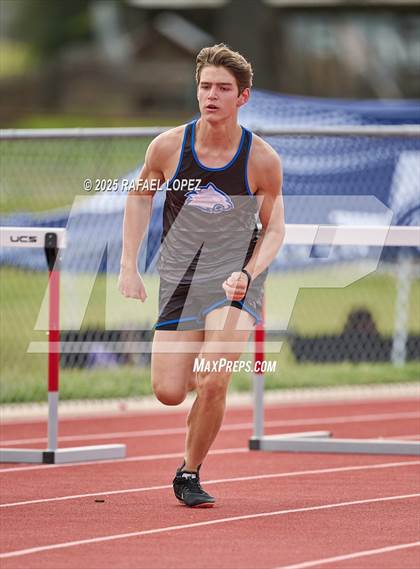 Thumbnail 2 in Rosehill Eagle Relays (300M Hurdles) photogallery.