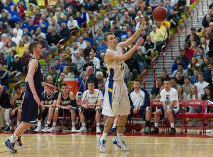 Thumbnail 2 in Franklin Regional vs. Hampton (WPIAL Class AAAA Quarterfinal) photogallery.