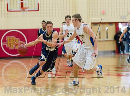 Thumbnail 2 in Franklin Regional vs. Hampton (WPIAL Class AAAA Quarterfinal) photogallery.