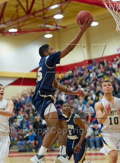 Thumbnail 3 in Franklin Regional vs. Hampton (WPIAL Class AAAA Quarterfinal) photogallery.