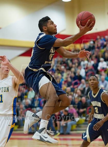 Thumbnail 2 in Franklin Regional vs. Hampton (WPIAL Class AAAA Quarterfinal) photogallery.