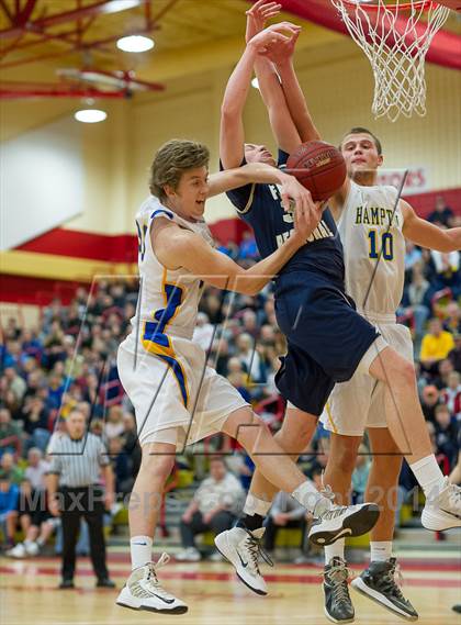 Thumbnail 2 in Franklin Regional vs. Hampton (WPIAL Class AAAA Quarterfinal) photogallery.