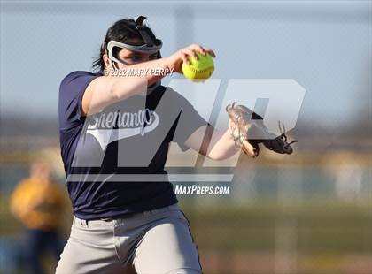Thumbnail 3 in Springdale @ Shenango photogallery.