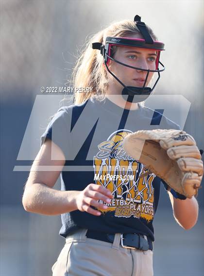 Thumbnail 1 in Springdale @ Shenango photogallery.