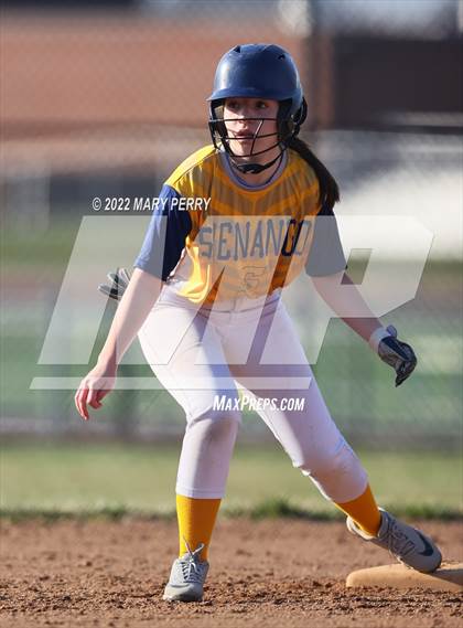 Thumbnail 2 in Springdale @ Shenango photogallery.