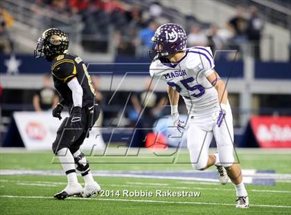 Thumbnail 1 in Canadian vs. Mason (UIL 2A Division 1 Final) photogallery.
