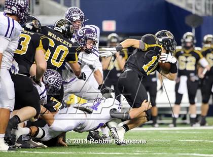 Thumbnail 2 in Canadian vs. Mason (UIL 2A Division 1 Final) photogallery.