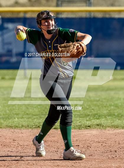Thumbnail 1 in Royal @ Agoura photogallery.