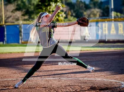 Thumbnail 2 in Royal @ Agoura photogallery.