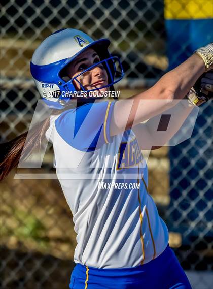 Thumbnail 1 in Royal @ Agoura photogallery.
