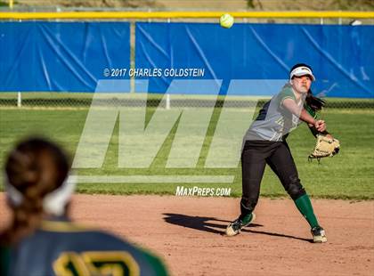 Thumbnail 2 in Royal @ Agoura photogallery.