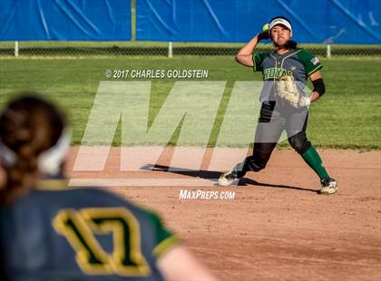 Thumbnail 1 in Royal @ Agoura photogallery.