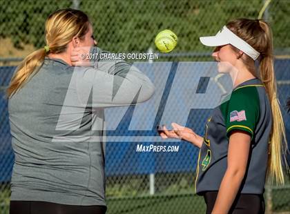 Thumbnail 2 in Royal @ Agoura photogallery.