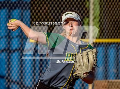 Thumbnail 2 in Royal @ Agoura photogallery.