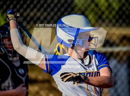 Thumbnail 1 in Royal @ Agoura photogallery.