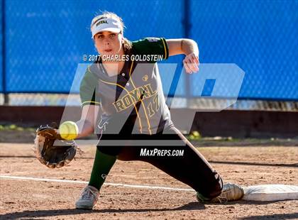 Thumbnail 2 in Royal @ Agoura photogallery.