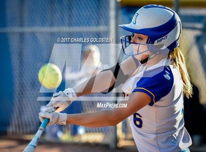 Thumbnail 3 in Royal @ Agoura photogallery.