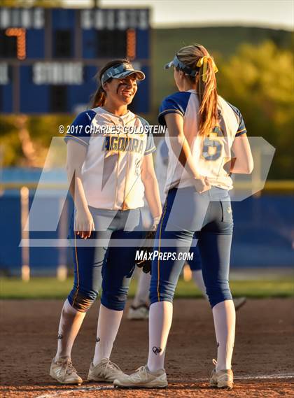 Thumbnail 1 in Royal @ Agoura photogallery.