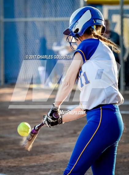 Thumbnail 2 in Royal @ Agoura photogallery.