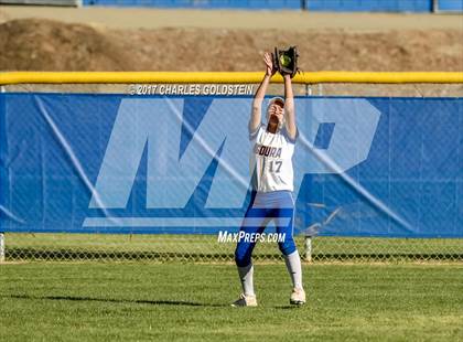 Thumbnail 1 in Royal @ Agoura photogallery.