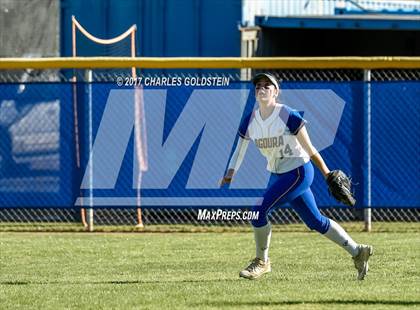 Thumbnail 1 in Royal @ Agoura photogallery.