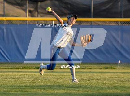 Thumbnail 3 in Royal @ Agoura photogallery.