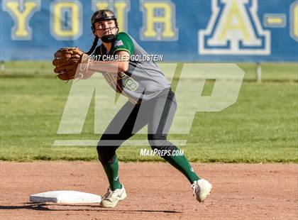 Thumbnail 1 in Royal @ Agoura photogallery.