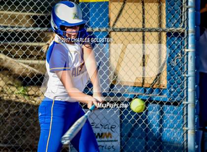Thumbnail 1 in Royal @ Agoura photogallery.