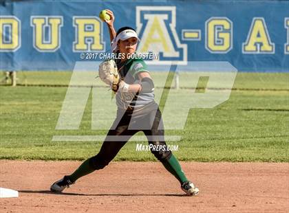 Thumbnail 2 in Royal @ Agoura photogallery.