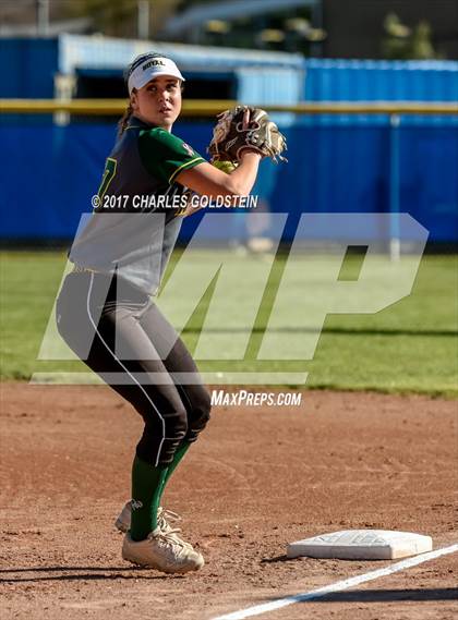 Thumbnail 1 in Royal @ Agoura photogallery.