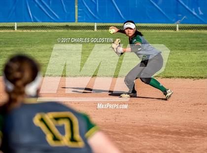 Thumbnail 3 in Royal @ Agoura photogallery.