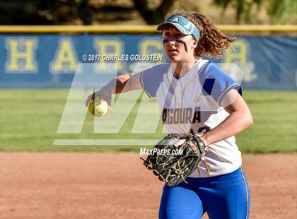 Thumbnail 2 in Royal @ Agoura photogallery.