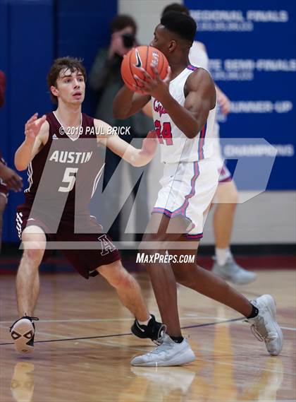 Thumbnail 1 in Westlake vs Austin High photogallery.