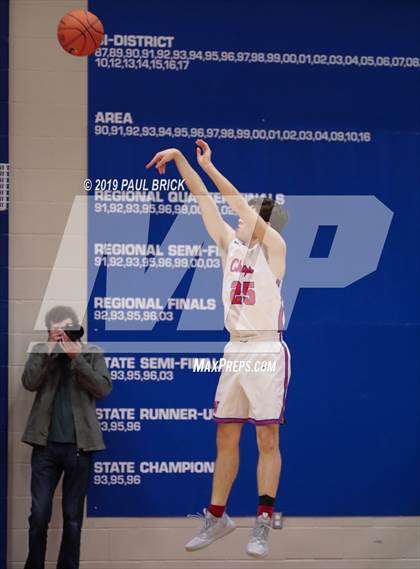 Thumbnail 1 in Westlake vs Austin High photogallery.
