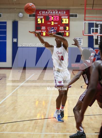 Thumbnail 3 in Westlake vs Austin High photogallery.