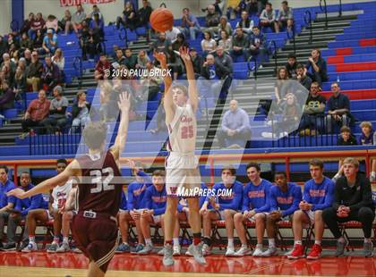 Thumbnail 3 in Westlake vs Austin High photogallery.