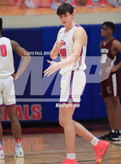 Thumbnail 2 in Westlake vs Austin High photogallery.