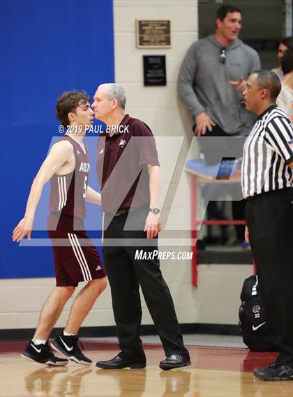 Thumbnail 1 in Westlake vs Austin High photogallery.