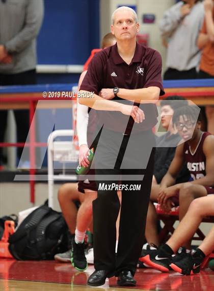 Thumbnail 2 in Westlake vs Austin High photogallery.