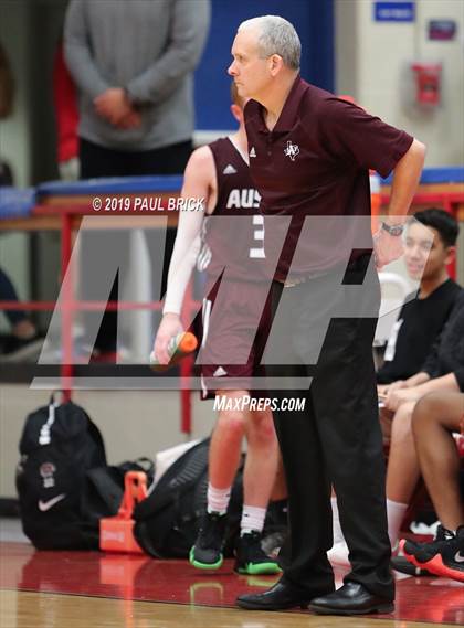 Thumbnail 1 in Westlake vs Austin High photogallery.