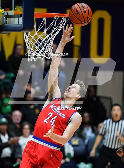 Thumbnail 2 in St. Ignatius @ Sacred Heart Cathedral Preparatory (Rivalry Game @ Haas Pavilion) photogallery.