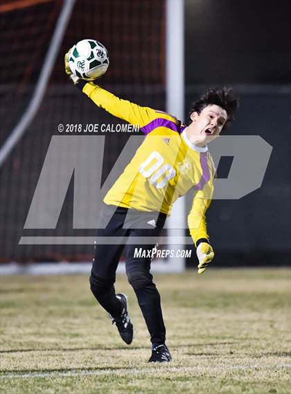 Thumbnail 2 in Central Catholic vs Reagan [Ronald] photogallery.