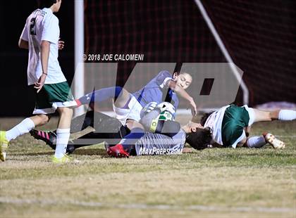 Thumbnail 3 in Central Catholic vs Reagan [Ronald] photogallery.