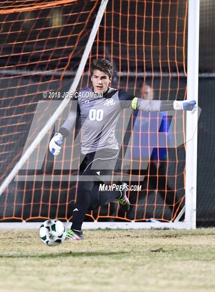 Thumbnail 2 in Central Catholic vs Reagan [Ronald] photogallery.