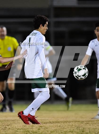 Thumbnail 3 in Central Catholic vs Reagan [Ronald] photogallery.