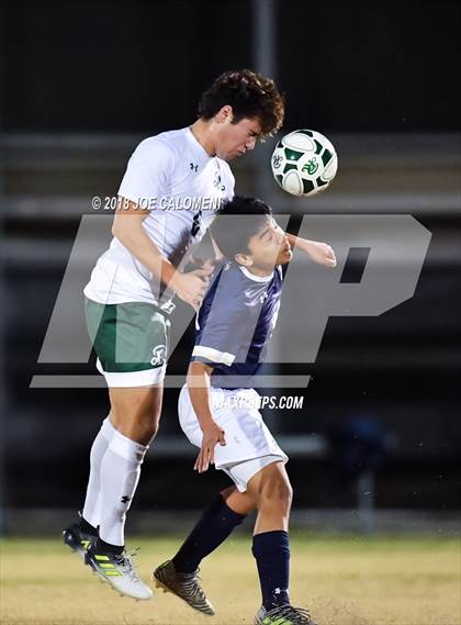 Thumbnail 2 in Central Catholic vs Reagan [Ronald] photogallery.