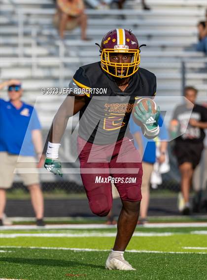 Thumbnail 1 in Jefferson @ Middleton (Spring Game) photogallery.