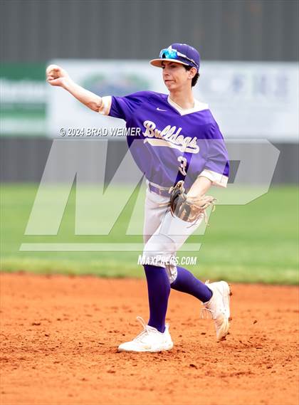 Thumbnail 2 in Ascension Catholic @ E.D. White photogallery.
